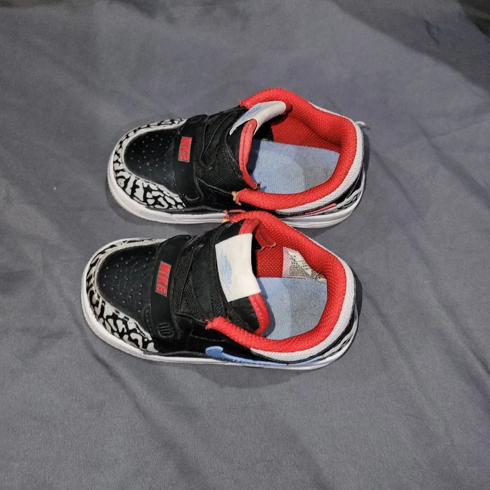 Nike Jordan Legacy 312 LOW (TD) Black/Wolf Grey-Valor Blue- Toddler 7c